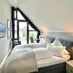 Ostsee - Reetdachhaus Nr 5 