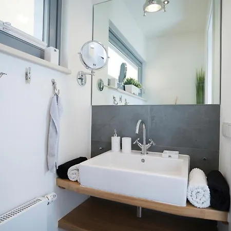 Ostsee - Reetdachhaus Nr 5 